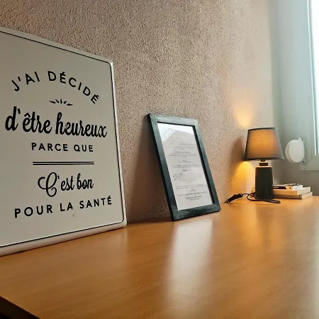 Au Coeur Du Grand Lyon A Cote De La Gare Part-dieu Guest house Villeurbanne